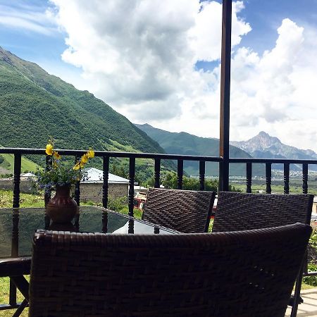 Cherry Hotell Kazbegi Exteriör bild